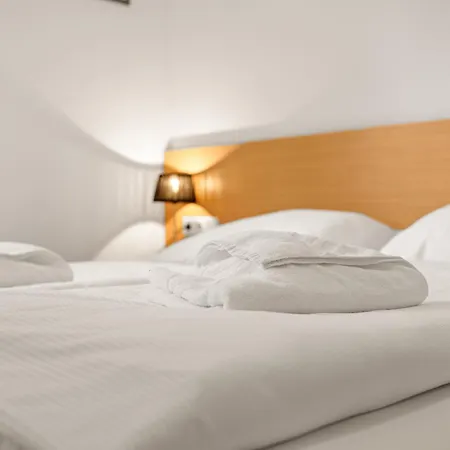 Ski & Golf Top 6 By Four Seasons * كابرون